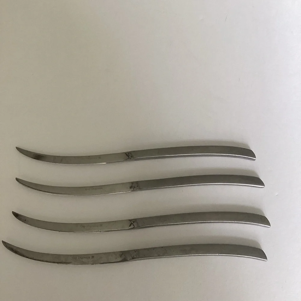 Guy Degrenne Knives Set of Four Curved